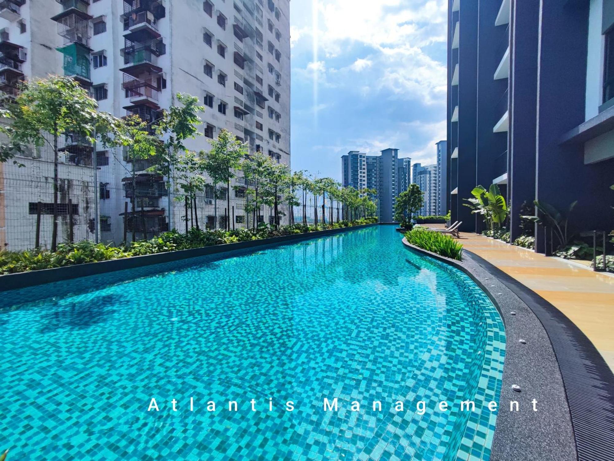 Apartment Cozy Grand Sungai Besi Kl, Walking Distance Nirvana & 15 Mins Driving Distance To Mid Valley Kuala Lumpur